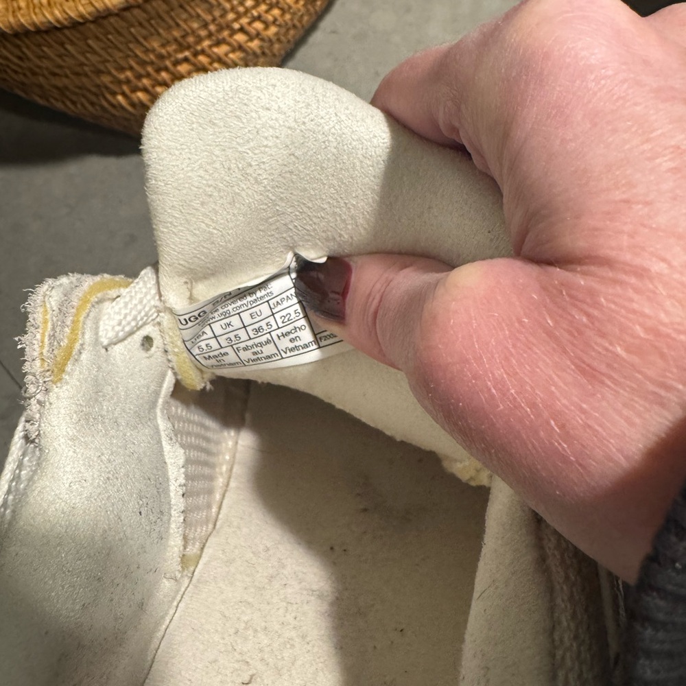 uggsSneakers - Picture 11 of 12